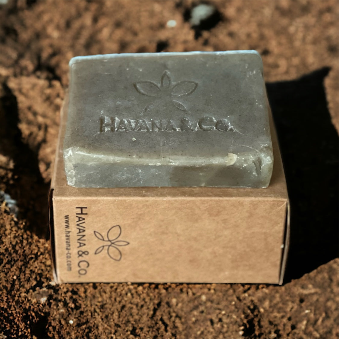 Refresh and Renew Your Skin with Green Tea-Infused Body Soap for a Rejuvenating Cleanse